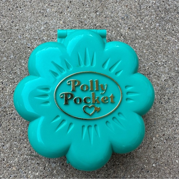 Polly Pocket Vintage 1990 Water Fun Park Play Set - Picture 5 of 5